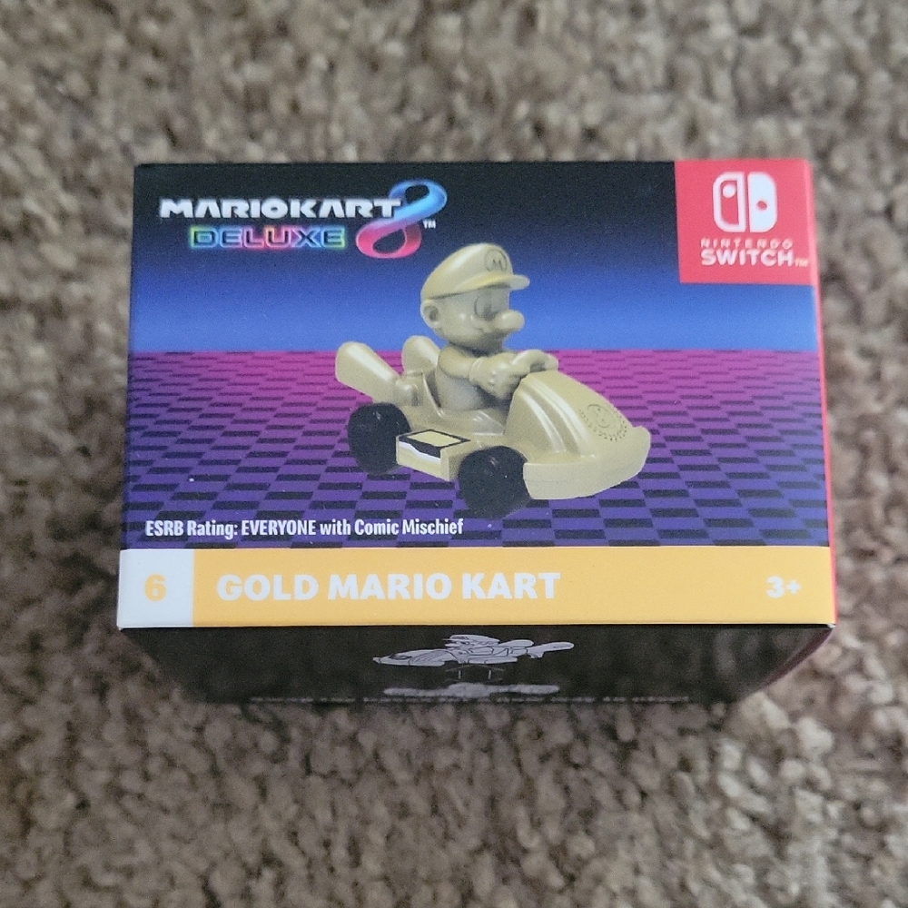 Nintendo Mario Kart 8 Deluxe Gold Toy